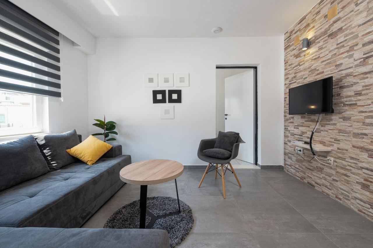 Villa Mona Apartments Ražanj Εξωτερικό φωτογραφία